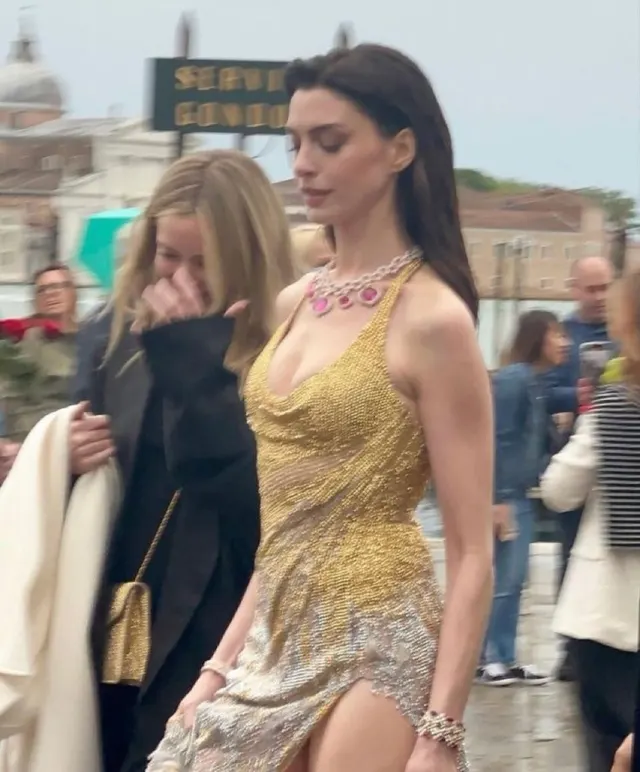 Anne Hathaway Type Of Girl When X meme template