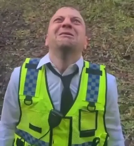 British Screaming Cop GIF template