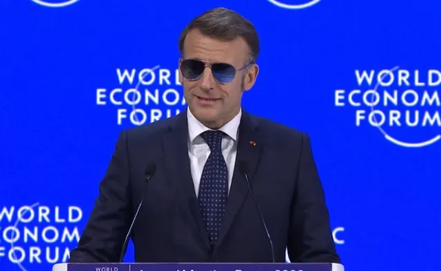Macron Aurafarming meme template