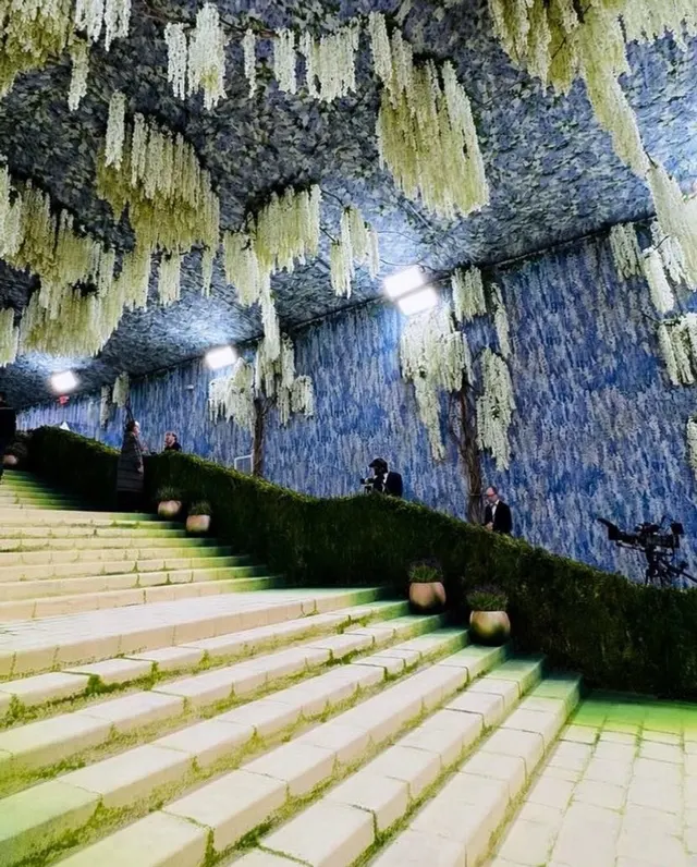 Met Gala Green Carpet Staircase meme template
